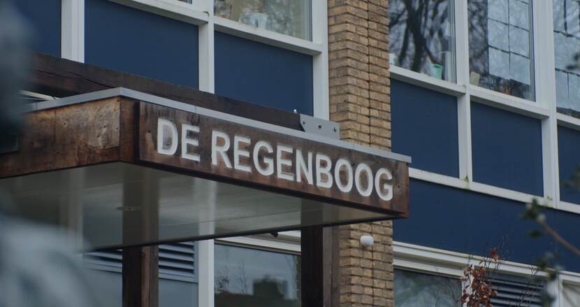 Foto van schoolgebouw de Regenboog in Utrecht